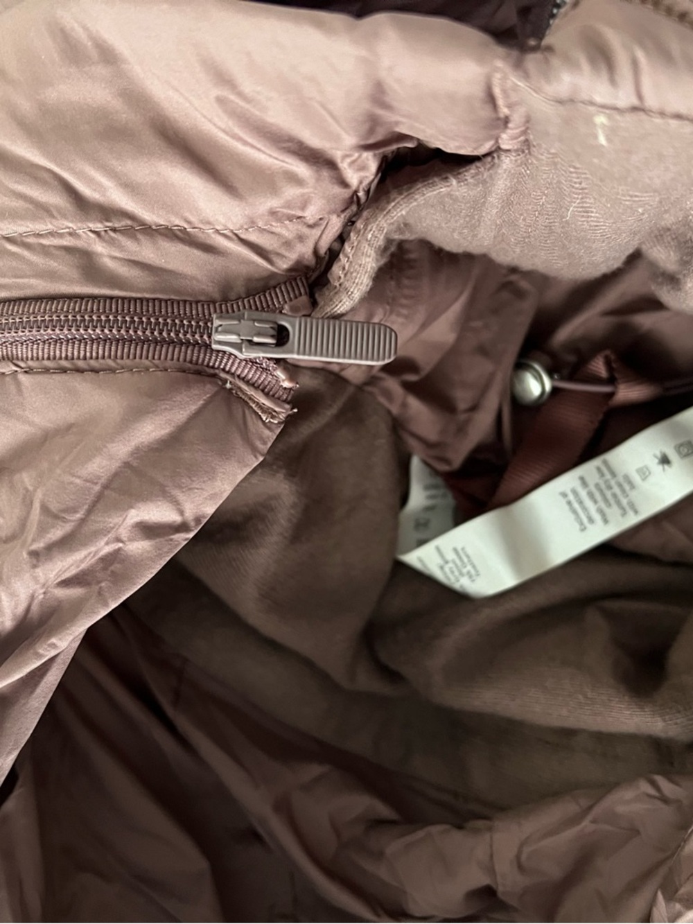Lululemon Pack it Down Women’s Jacket Mauve Stone Size 12 NWOT - Picture 11 of 11